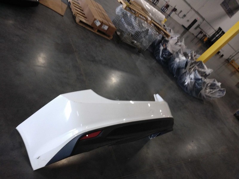 2020 Chevrolet Malibu Bumper Assembly White OEM 23306807 4DR SEDAN