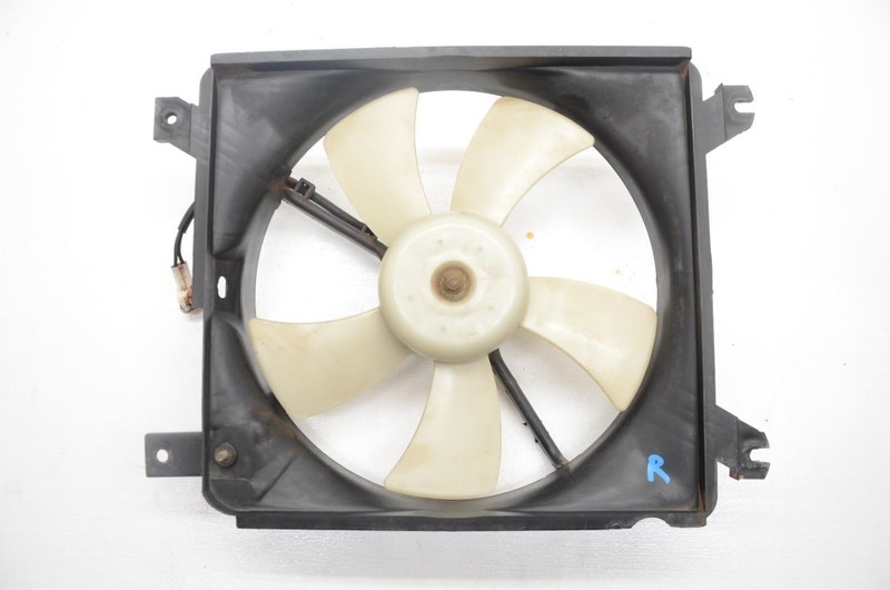 91-97 Mazda MX-5 Miata NA Passenger Right Radiator Fan and Motor 656902Z08