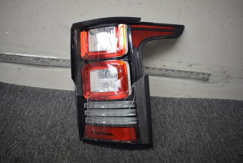 2013-2017 LAND ROVER RIGHT SIDE TAIL LIGHT FACTORY OEM