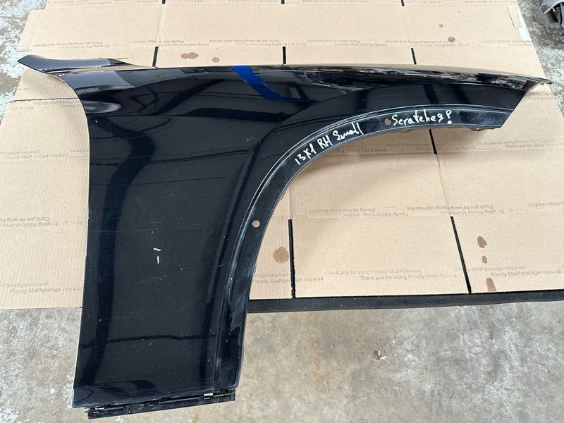 13-15 BMW X1 E84 FRONT RIGHT PASSENGER SIDE FENDER WING OEM