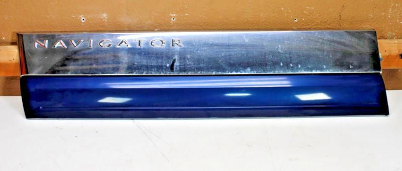07-14 Lincoln Navigator L Front Door Lower Driver Left Molding Blue OEM