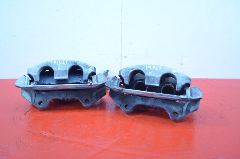 11-19 FORD EXPLORER FWD FRONT LEFT / RIGHT BRAKE CALIPER SET OEM