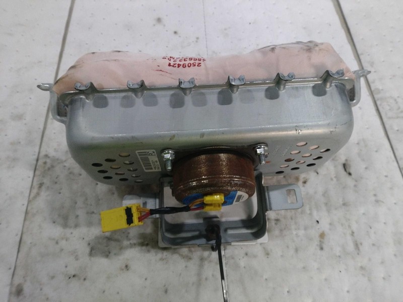 2018 Honda CR-V Instrument Panel Air Bag Right Black 654195 126K Miles Used