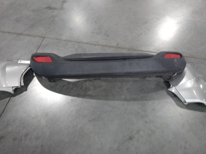 2022 Honda HR-V Silver Rear Bumper Assembly OEM 04715T7WA70 38000 Miles