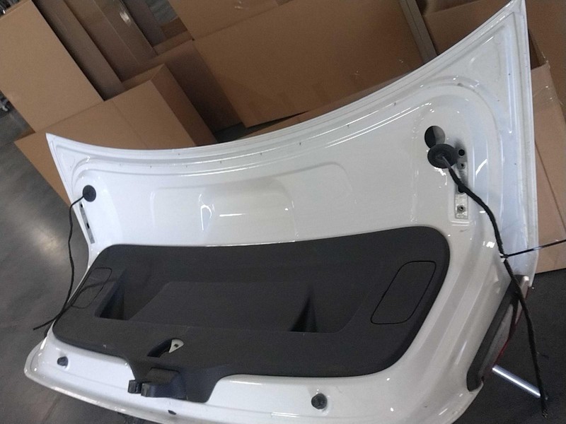 2015 Volkswagen Passat Deck Lid Trunk Lid White OEM Good Condition 4DR