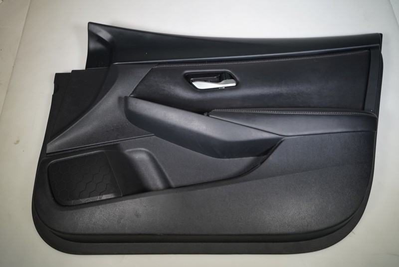 2020 - 2023 Nissan Sentra Front Right Passenger Interior Door Panel OEM Y3195 DG