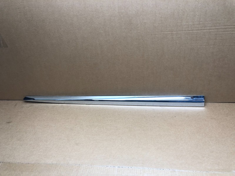 2013-2015 INFINITI JX35 QX60 FRONT RIGHT PASS DOOR MOLDING TRIM PANEL OEM LOT650
