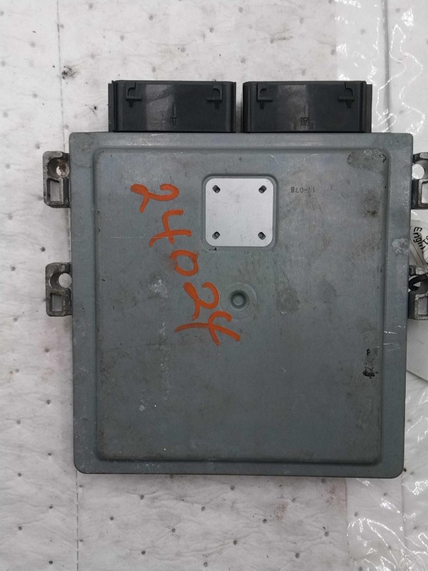 2017 Ford Taurus Engine Control Module ECM OEM Black 113K Miles NJ25-24024
