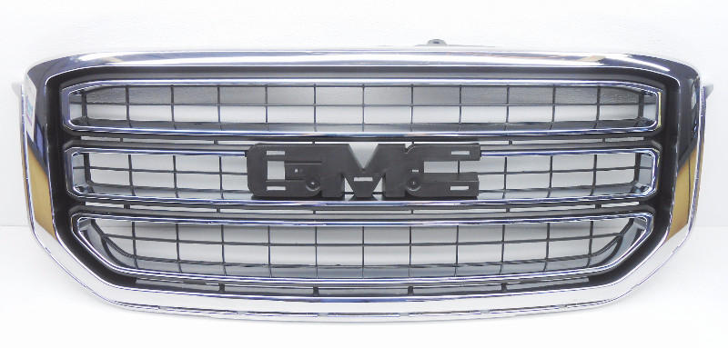 OEM Grille For 2015-2020 GMC Yukon SLE SLT Chrome 22936421 Scratches, No Emblem