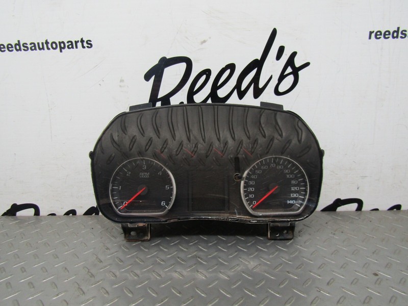18-19 Chevrolet Silverado 2500 Speedometer Speed Head Cluster 82,340 Miles OEM