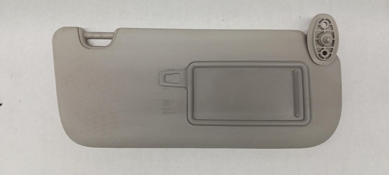 14-'19 KIA SOUL right passenger Sun visor illuminated OEM Guaranteed!