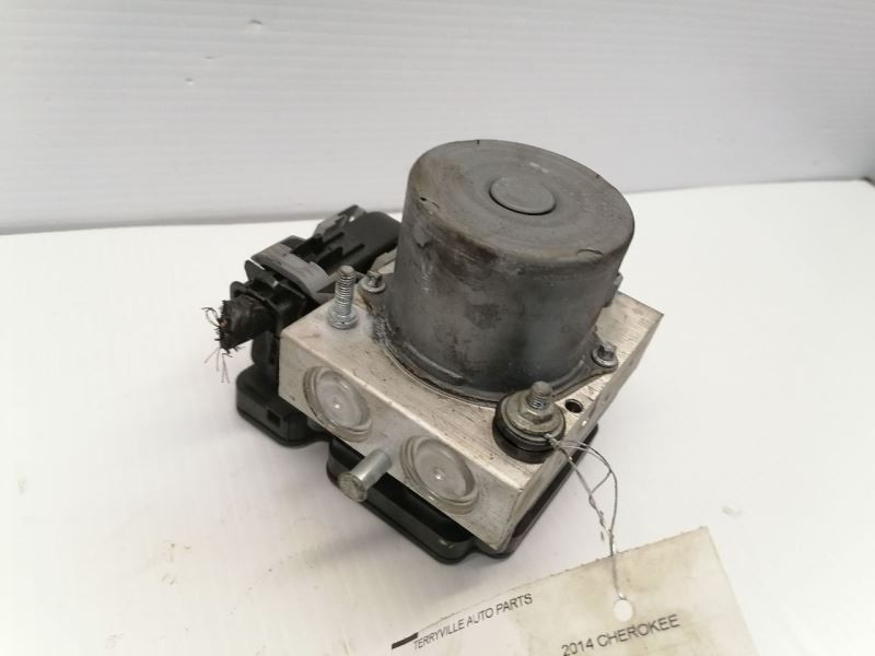 Anti-Lock Brake Part Assembly Includes Module Fits 14 CHEROKEE 1111452