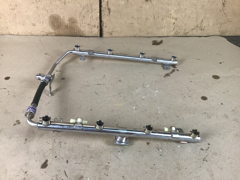 McLaren 650S 2015 3.8L Fuel Injection Rail Pipe Hose Line 15-17 :Y