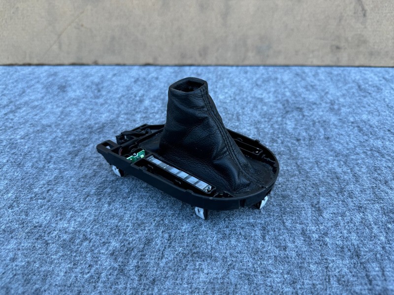 FORD MUSTANG GT 2015-2023 OEM AUTOMATIC SHIFTER BOOT WITH TRIM ASSEMBLY
