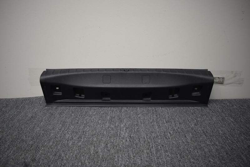 2016-2018 BMW 5 SERIES LOADING SILL COVER FACTORY OEM