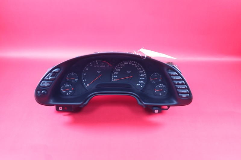 1997-2004 Chevrolet Corvette OEM Instrument Cluster Speedometer 64k 10408309