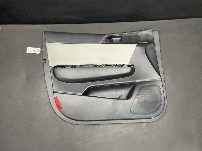 Front Left Door Trim Panel 2018 Kia Sportage 82351-D9000 2017 2019