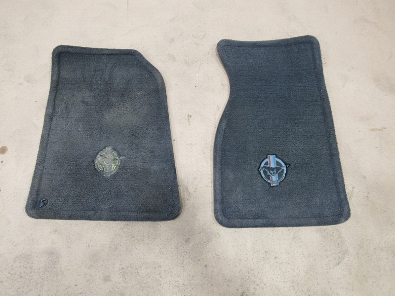 99-04 Ford Mustang GT 1999 Convertible Left Right Floor Carpet Mat Liner Set |