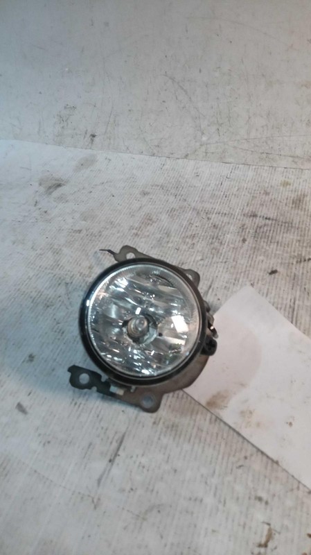 Used Fog Light Assembly fits: 2019 Mitsubishi Outlander sport fog-driving haloge