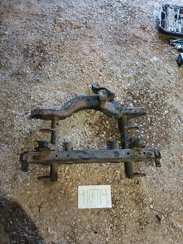 98-05 MERCEDES ML50029712417 Rear crossmember/K-Frame W163
