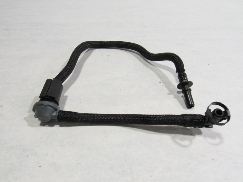 18-21 Mercedes GLC63 X253 2018 Vacuum Purge Line Hose Pipe Tube :Y