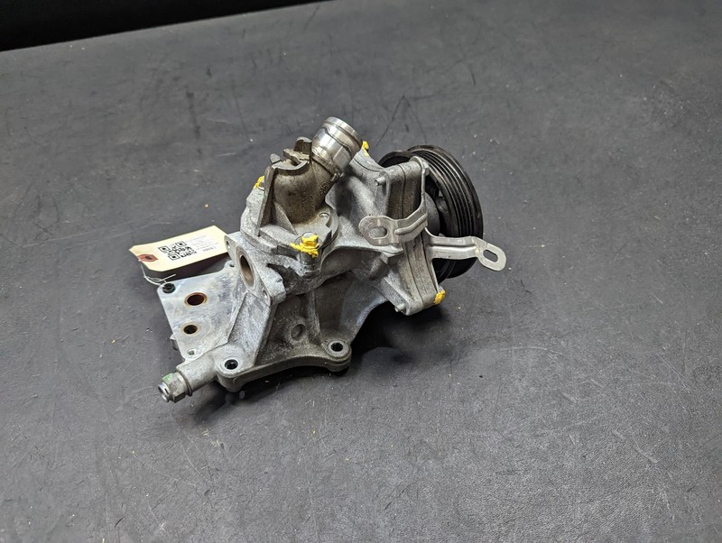 Engine Coolant Water Pump 1.5L 2019 Chevrolet Equinox 12641869 2018 2020- 2022
