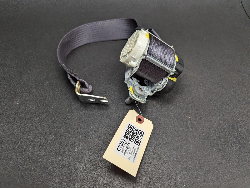 Rear Right Seat Belt Retractor 2017 Chevrolet Camaro 84139239 2016 2018- 2022
