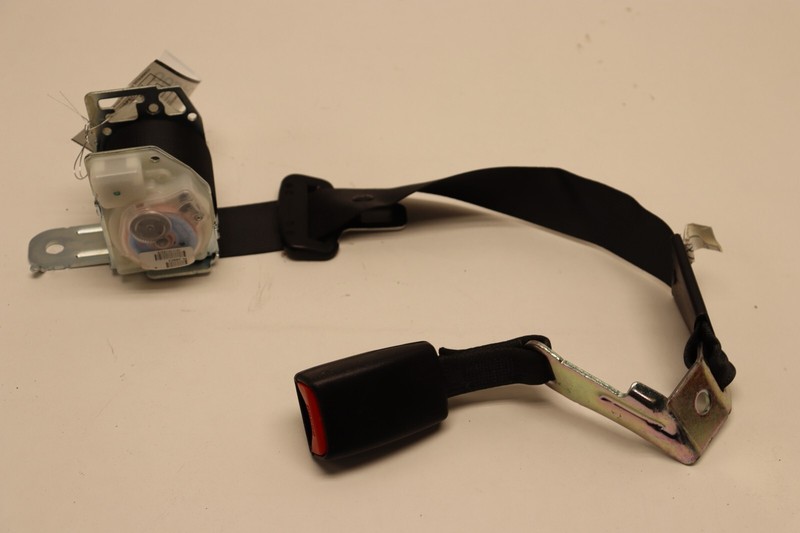 2013-2018 TOYOTA AVALON REAR CENTER MIDDLE SEAT BELT W/ BUCKLE OEM