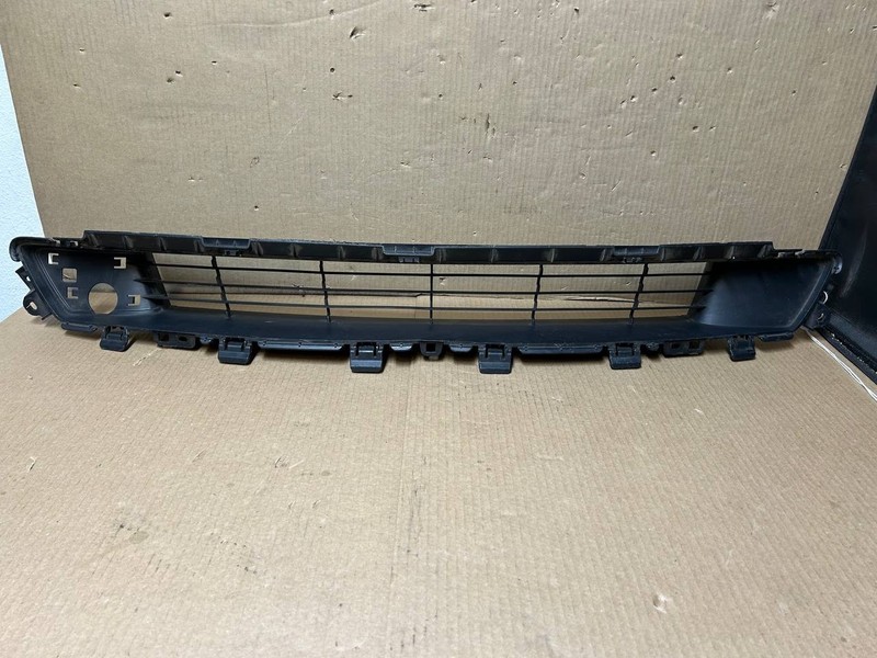 ✅ 21-25 Tesla Model X Front Bumper Lower Center Grille 1588197-00-B /damaged