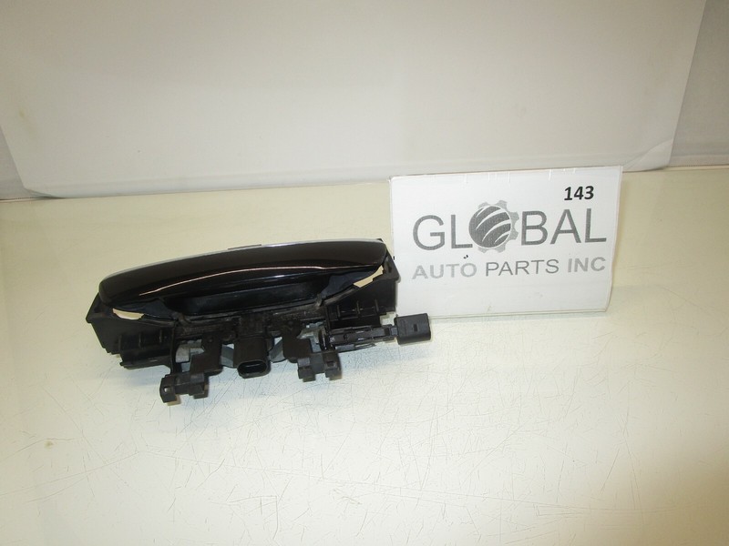 04-10 AUDI A8 QUATTRO FRONT RIGHT PASSENGER KEYLESS GO EXTERIOR DOOR HANDLE OEM
