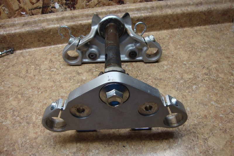 2005 Kawasaki Eliminator BN125 BN 125 Triple Tree Fork Clamp Mount Neck F13