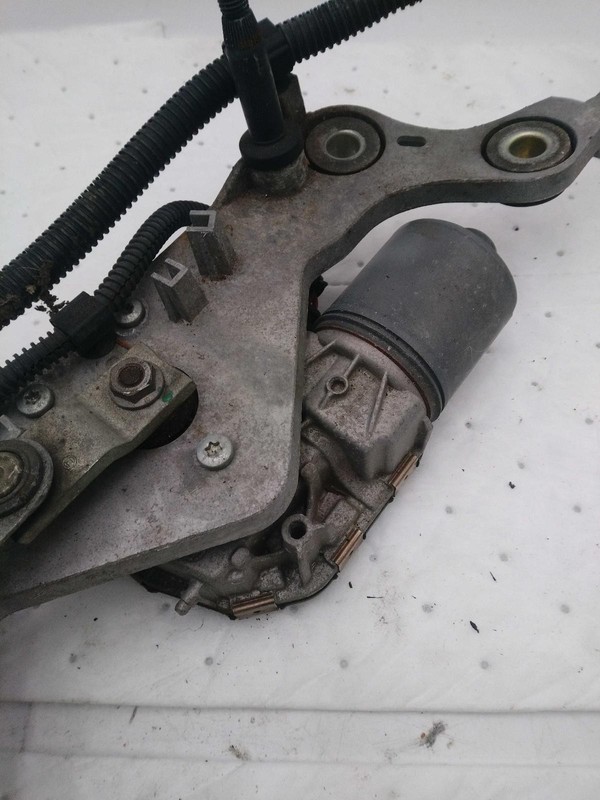 2011 Porsche Cayenne Wiper Motor OEM 95862802300 Grey 215K Miles