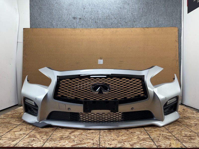 INFINITI Q50 2014-2017 OEM FRONT BUMPER COVER W/ GRILLS CAMERA ASSEMBLY (SILVER)