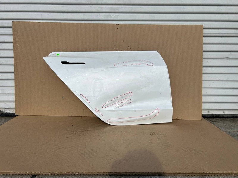 ✅ 2024+ Tesla Model 3 Highland Rear Right Side Door Shell White w/dent