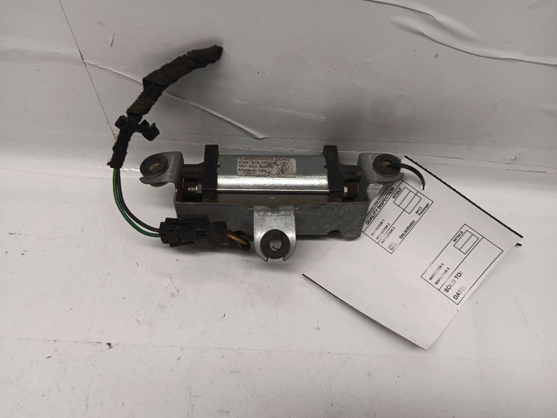 2009-2012 Porsche Boxster Front Convertible Top Transmission Motor