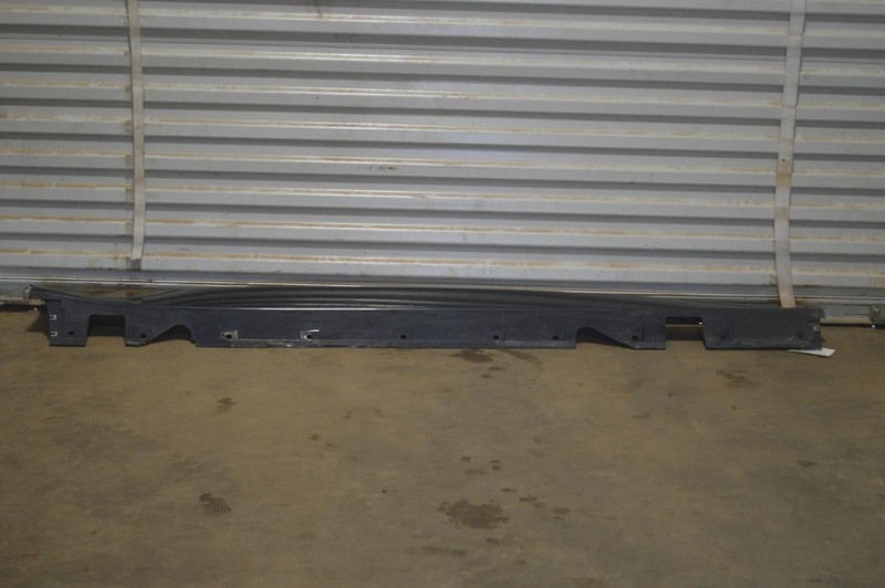 2008-2010 BMW M6 E64 RIGHT PASSENGER SIDE ROCKER SKIRT PANEL MOLDING BLACK OEM