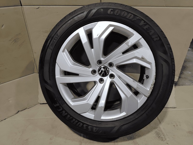 2020-2023 Volkswagen Atlas Wheel Rim 255/50 R20 Five Double Spoke Silver OEM