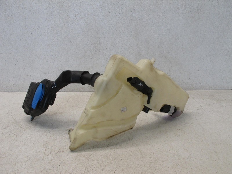 09-17 AUDI B8 A4 S4 SEDAN A5 S5 CONVERTIBLE WINDSHIELD WASHER FLUID RESERVOIR 02