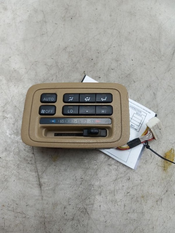 98 99 00 01 02 LEXUS LX470 REAR TEMPERATURE CONTROL CANADA MARKET