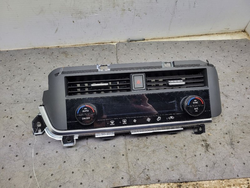 Temperature Control Front Japan Built Single Zone Fits 23-25 ROGUE 1706548