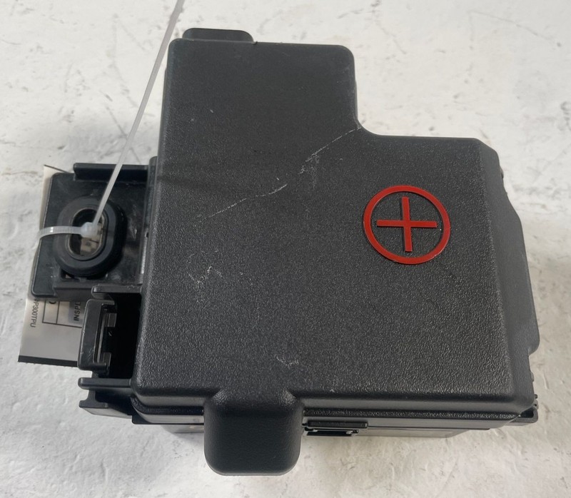 2022-2023 KIA STINGER POSITIVE BATTERY FUSE TERMINAL COVER FUSIBLE LINK # 110732
