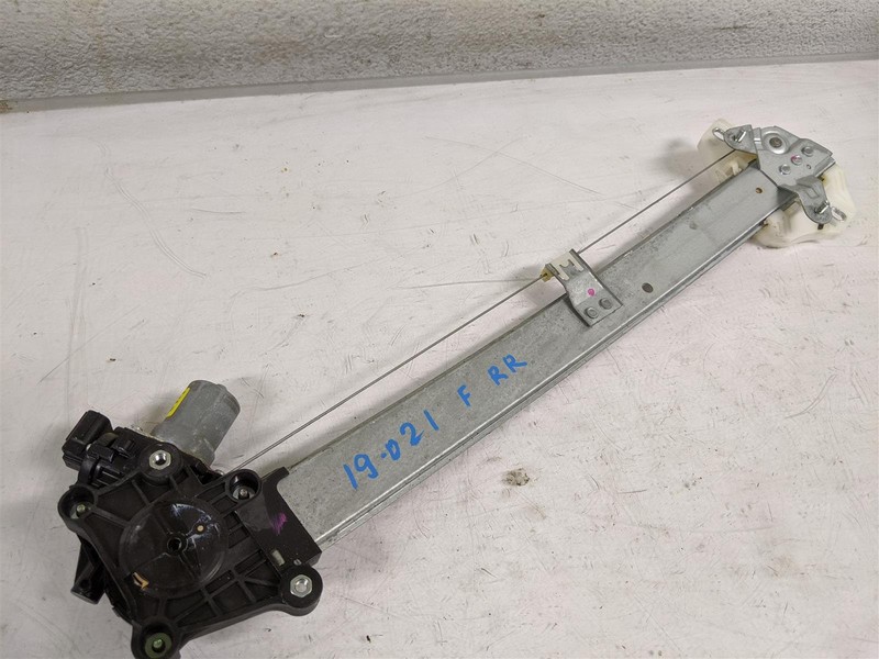 2018-2024 Honda Accord Front Passenger Door Power Window Motor Regulator 72210-T