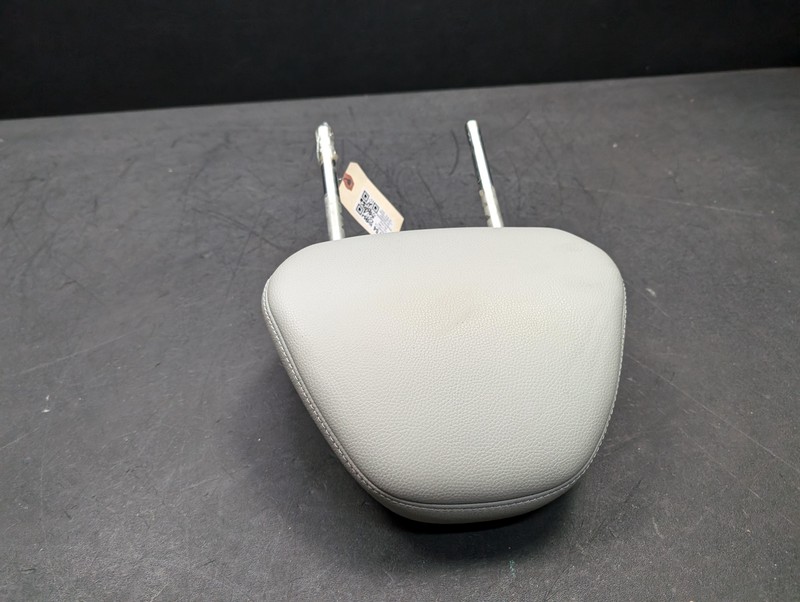 Front Right Seat Headrest 2018 Acura TLX 81140-TZ3-A12ZC 2019 2020