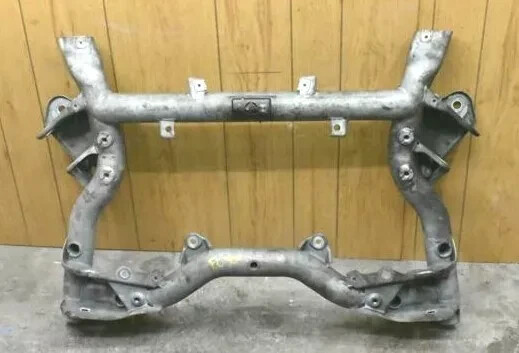 08-11 Mercedes W204 C300 E350 Front Sub Frame Subframe Engine Crossmember OEM
