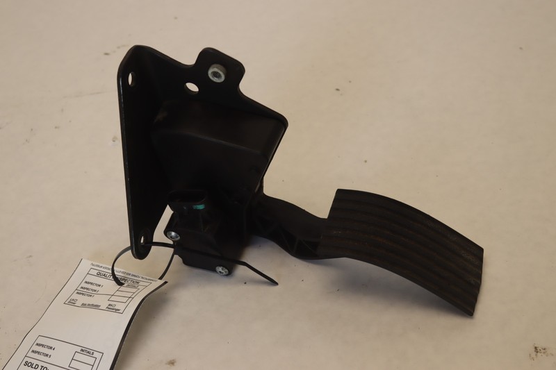 2017-2024 INTERNATIONAL LT625 BENDIX ACCELERATOR THROTTLE PEDAL K103478 OEM