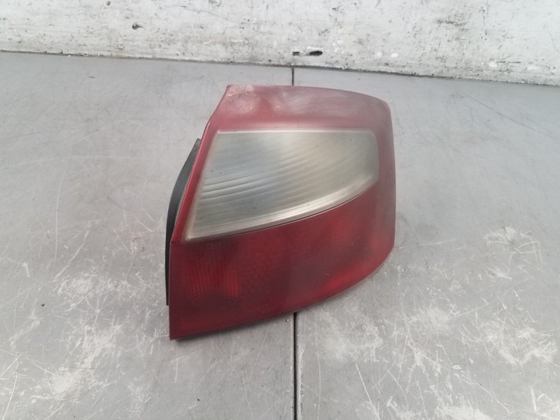 2004 Audi S4 Quattro B6 Right Passenger Tail Light #8570 L7