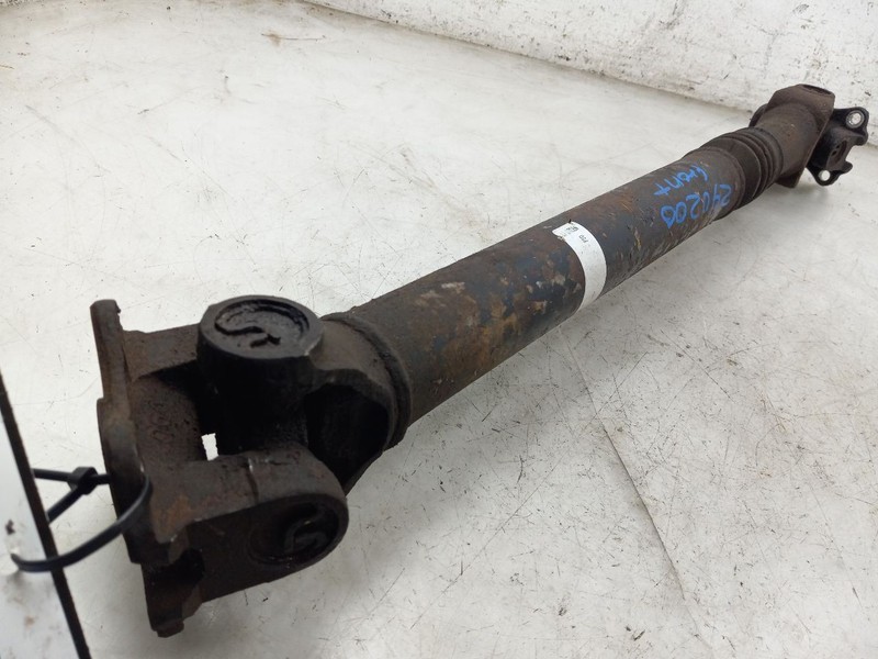 00-04 TOYOTA TUNDRA SR5 EXTENDED CAB 4.7L 4WD AT FRONT DRIVE SHAFT