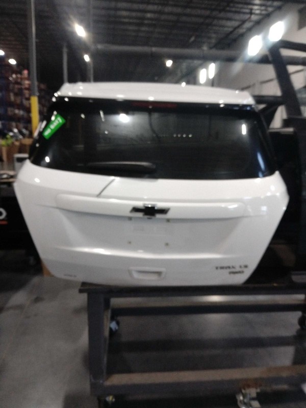 Used Deck Lid fits: 2016 Chevrolet Trax privacy tint opt AKO w/rear view camera