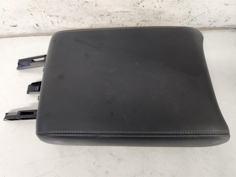 2023-2024 Honda Pilot Armrest Lid Leather Genuine 83411-T90-A13za