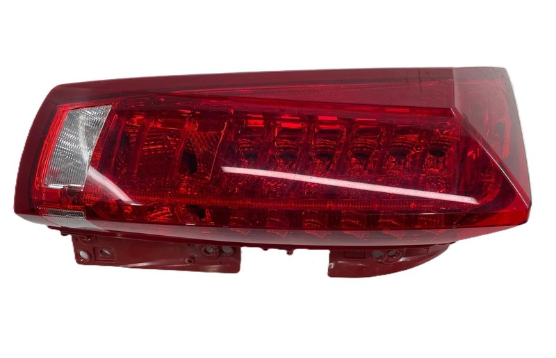 2010-2016 Cadillac SRX LH Driver Rear Taillight Lamp W/ Bulb Socket 30479953 OEM